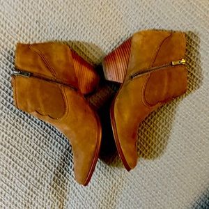 Frye booties suede size 10